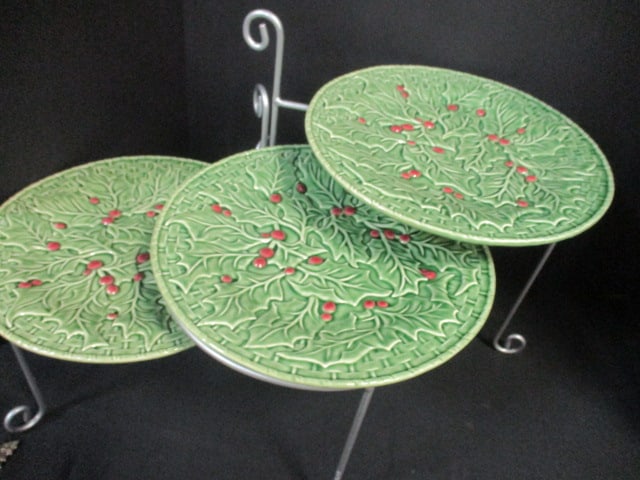 Portugal Bordalo "Holly Berry" Plate Stand Set with Silverplate Holiday Themed Spoons - 4