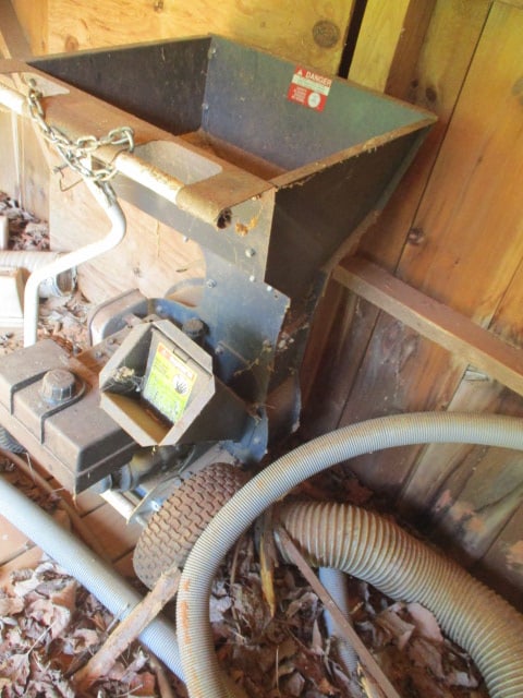 Duerr Gas Power 8HP Chipper - 2