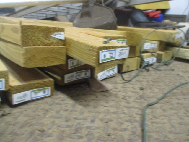 Lot of 24 2x4" 8' Boards - 2