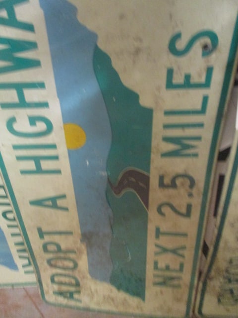 Lot of 2 Signs - 2