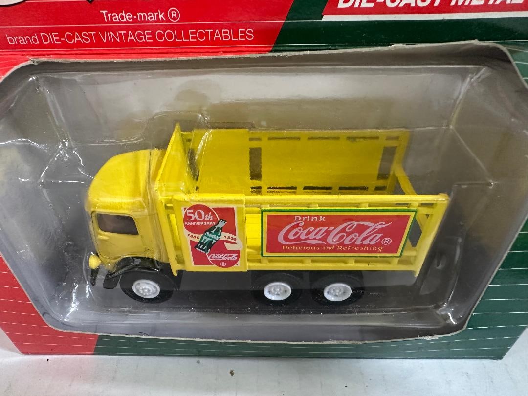 Vintage 1991 Coca-Cola Die Cast Collectables Delivery Truck - 3