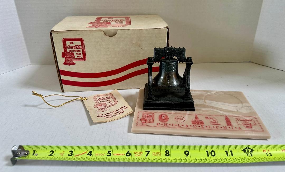 Vintage 1988 The Coca-Cola Collectors Club Int"™l w/Metal Philadelphia Liberty Bell Desktop wi: Measures: 8" x 5"