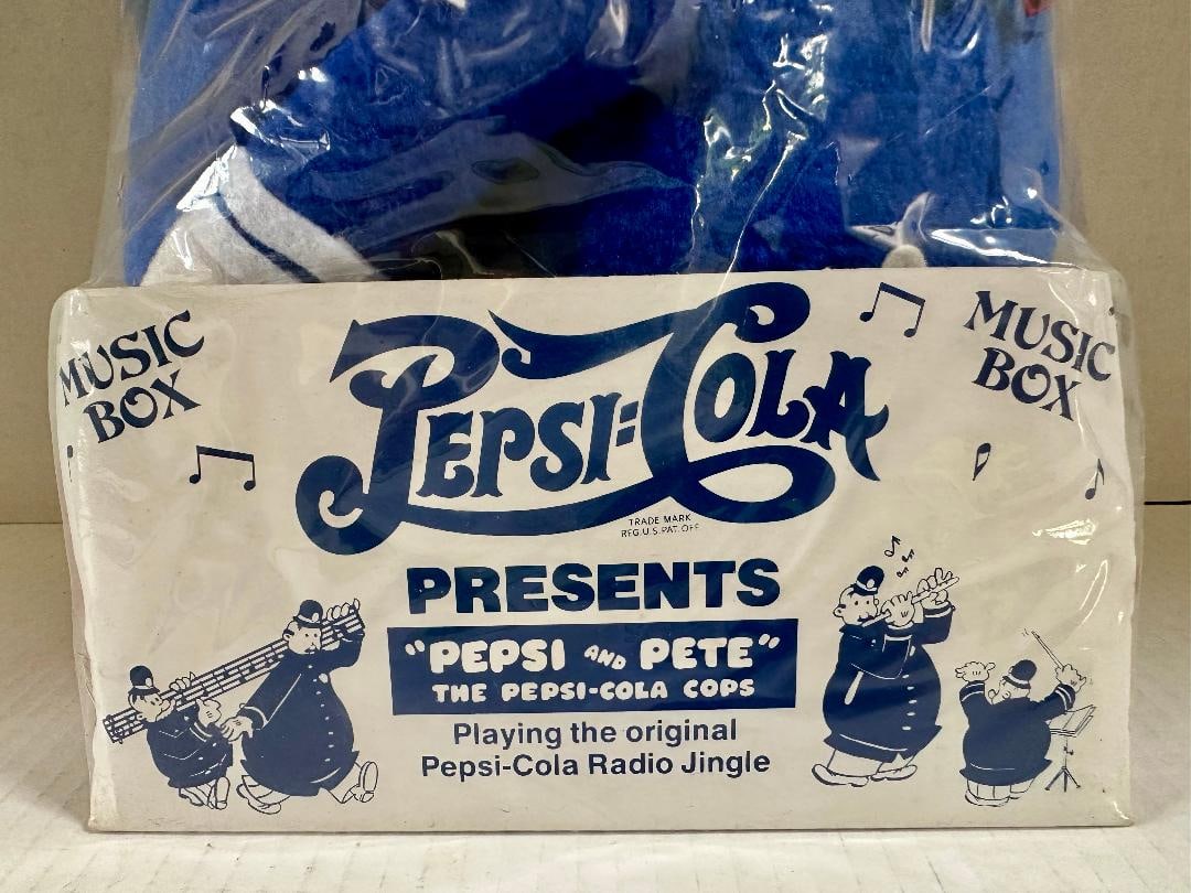 Vintage 1982 PEPSI-COLA "PEPSI and PETE"? The Pepsi-Cola Cops Music Box in Original Packaging - 3