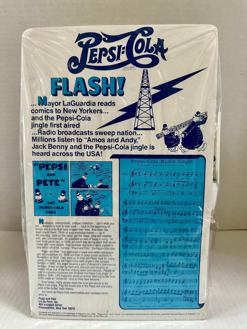 Vintage 1982 PEPSI-COLA "PEPSI and PETE"? The Pepsi-Cola Cops Music Box in Original Packaging - 5