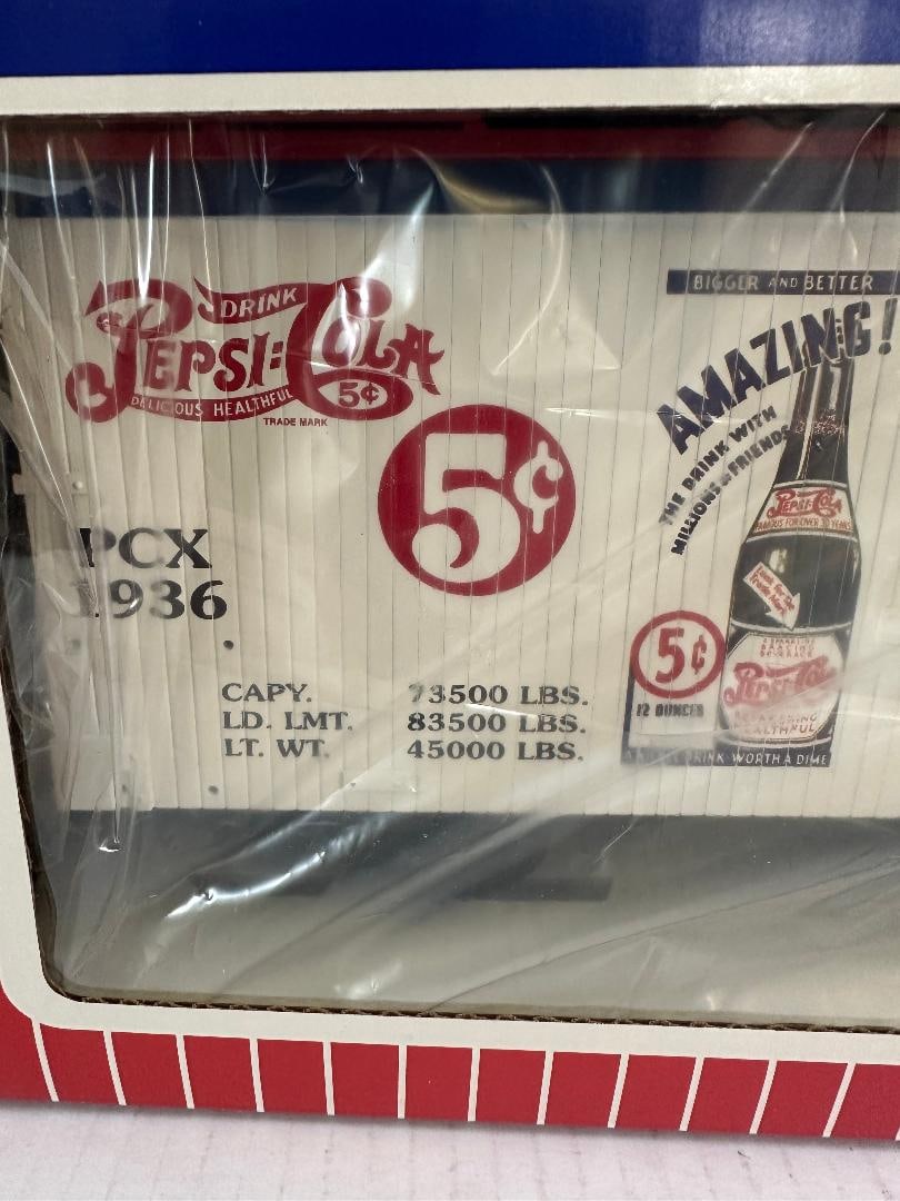 Vintage USA TRAINS Pepsi Cola "12 OUNCES FOR A NICKEL"? 1938 Refrigerator Car, New in Original Box - 2