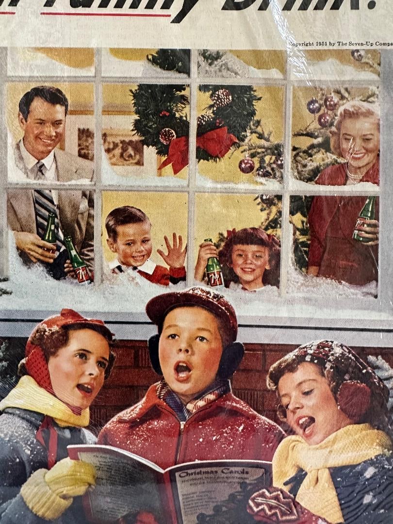 Vintage 1959 "MERRY CHRISTMAS from the ALL FAMILY DRINK"? 7-UP Advertisement in Plastic Wrap - 3