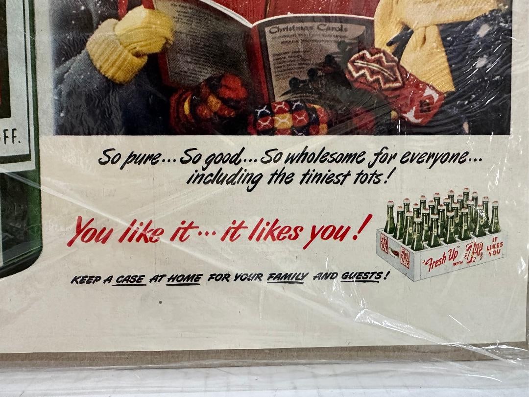 Vintage 1959 "MERRY CHRISTMAS from the ALL FAMILY DRINK"? 7-UP Advertisement in Plastic Wrap - 4