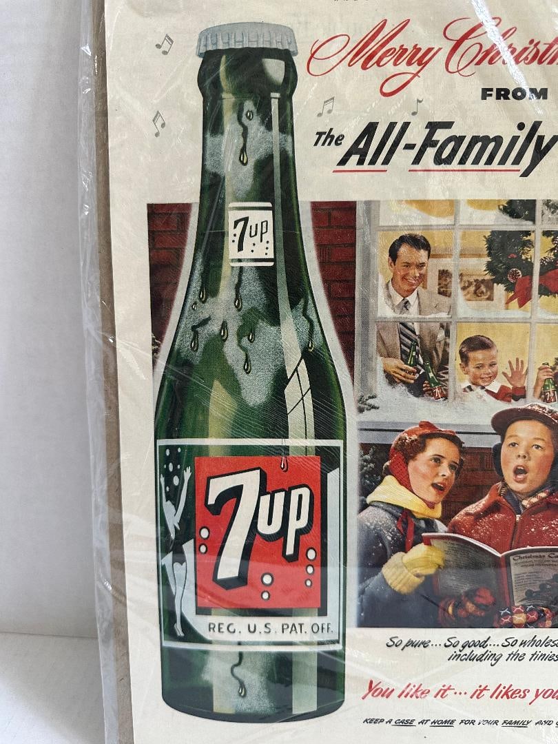 Vintage 1959 "MERRY CHRISTMAS from the ALL FAMILY DRINK"? 7-UP Advertisement in Plastic Wrap - 5
