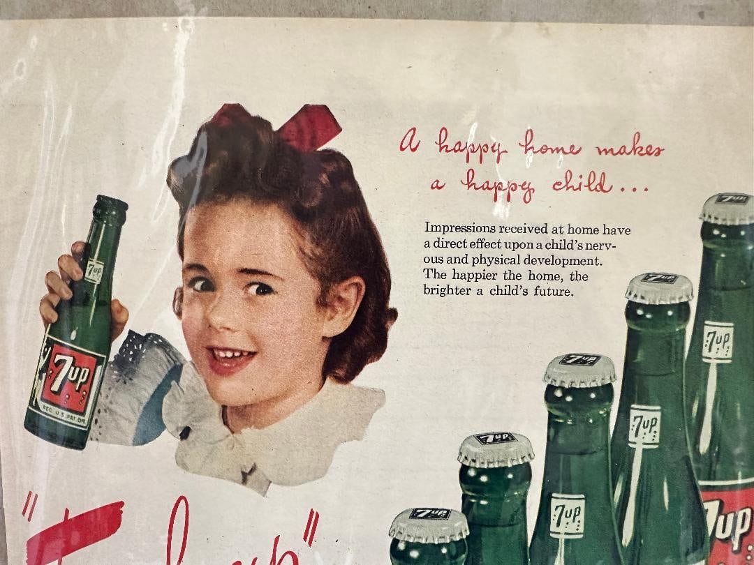 Vintage 1945 "Fresh up"? - keep smiling!"? 7-UP Advertisement in Plastic Wrap - 2