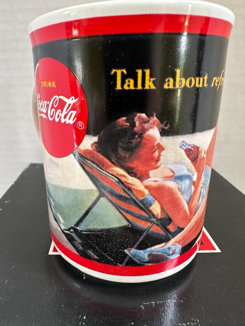 Vintage 1987 "Through The Years"? Set of 4 Mugs in Original Box - 7