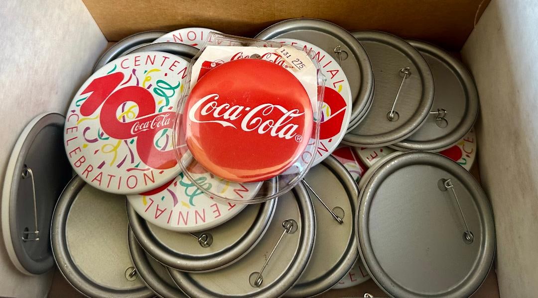 Lot of Over 70 Mini Coca-Cola Magnets, 18 Coca-Cola Hand Mirrors - 2
