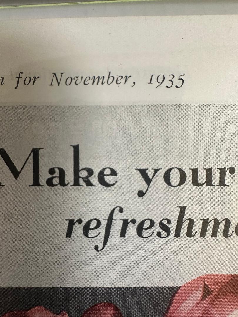 1935 Coca-Cola Advertisement in Plastic, HEART'S INTERNATIONAL COSMOPOLITAN - 2
