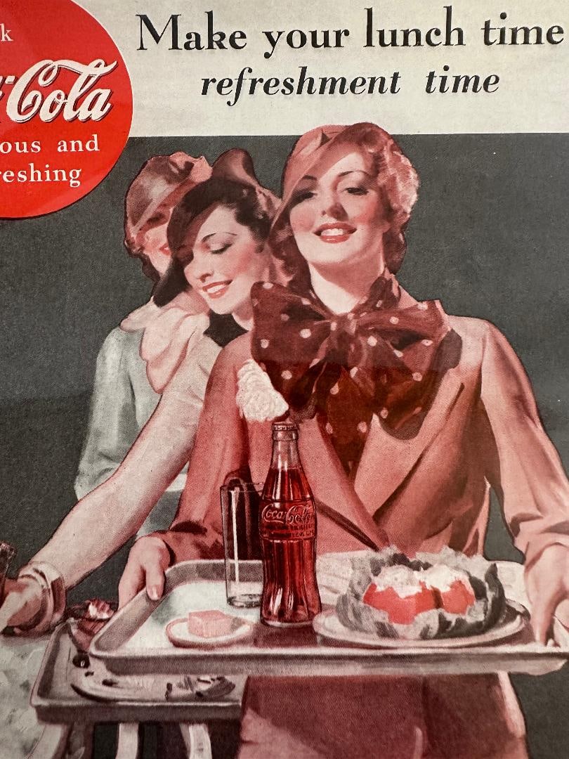 1935 Coca-Cola Advertisement in Plastic, HEART'S INTERNATIONAL COSMOPOLITAN - 3