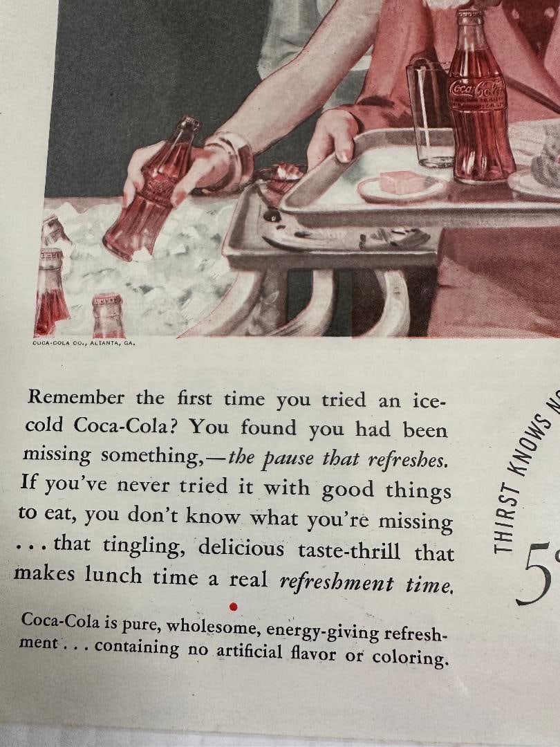 1935 Coca-Cola Advertisement in Plastic, HEART'S INTERNATIONAL COSMOPOLITAN - 4