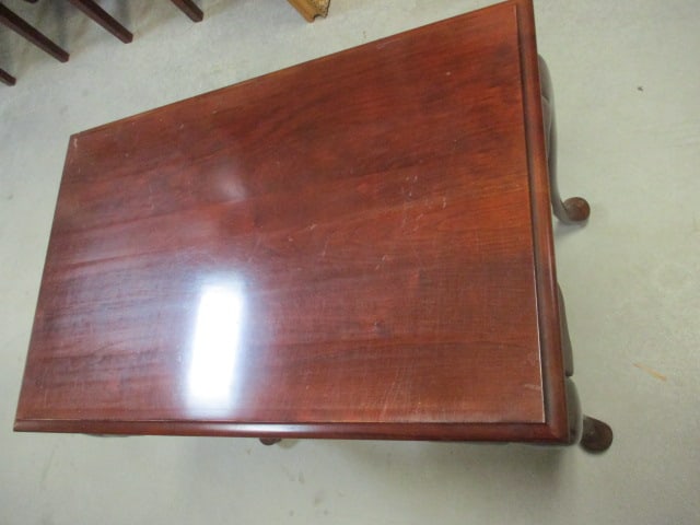 Vintage Queen Anne Style Tea Table with Cabriole Legs and Pullout Trays - 3