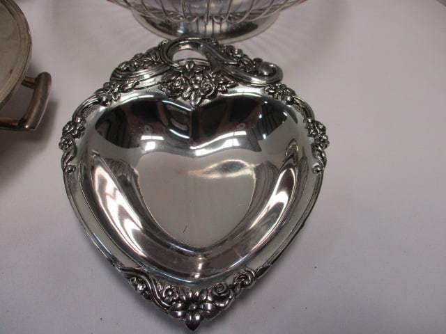 Grouping of Vintage Silverplated Trays, Bowls, and Tidbit Dishes - 2
