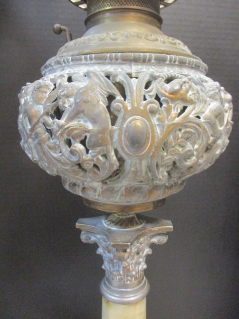 Antique Victorian Banquet Lamp with Glass Shade - 4