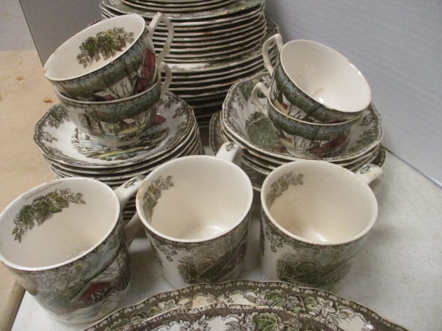 57 Pieces of Vintage Johnson Brothers "The Friendly Village" China - 3