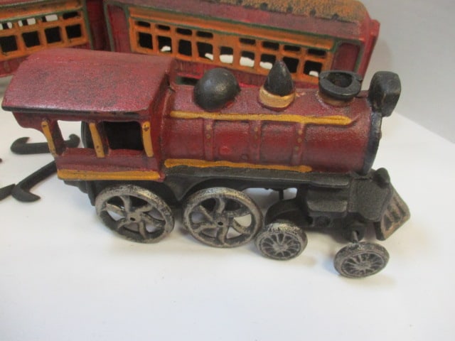 Vintage Cast Iron 5-Piece Train Set - 2