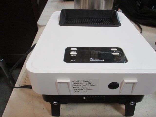 DR Heater Portable Infared Electric Heater: powers on