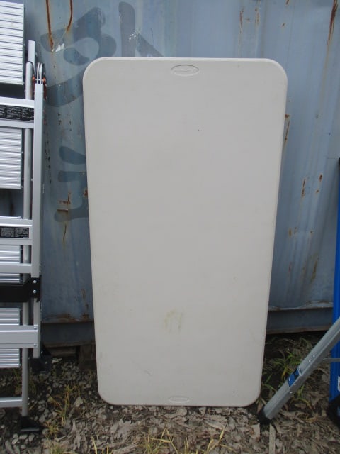 Samsonite 4' Portable Table: Local Pickup Only