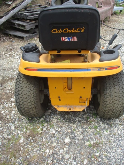 Cub Cadet 1525 Riding Lawnmower with 15.0 Kawasaki Motor - 7
