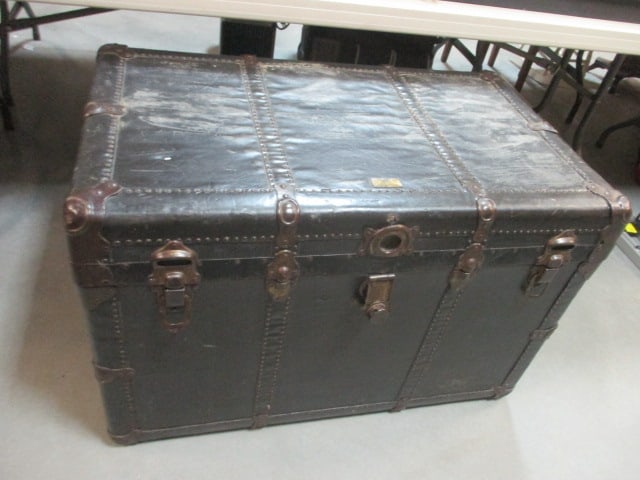 Vintage Goldsmith & Sons "Neverbreak" Trunk: 36" x 22" x 24", side handle strap is torn, wear and tear, Local Pickup Only
