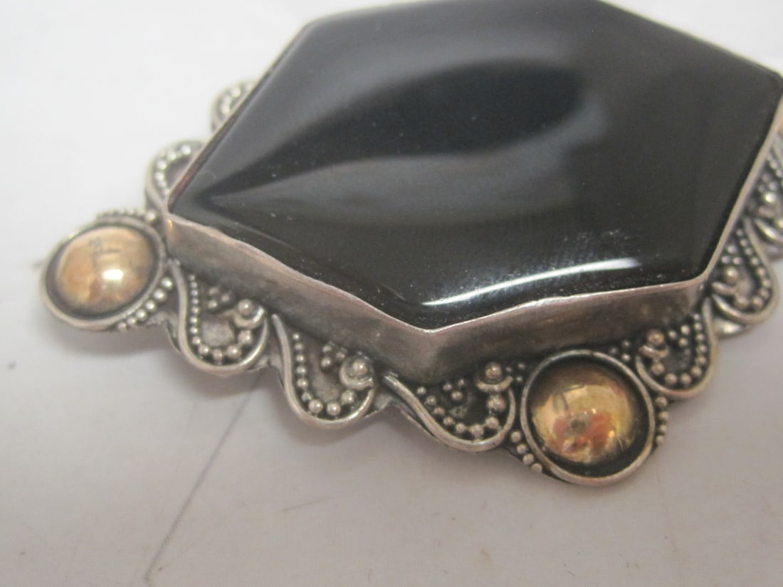 Antique Sterling Silver Onyx Brooch - 2