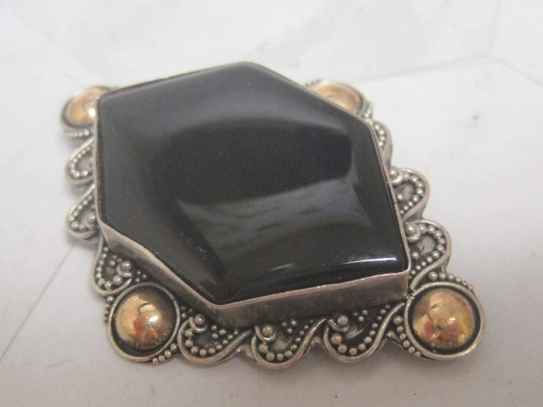 Antique Sterling Silver Onyx Brooch - 3