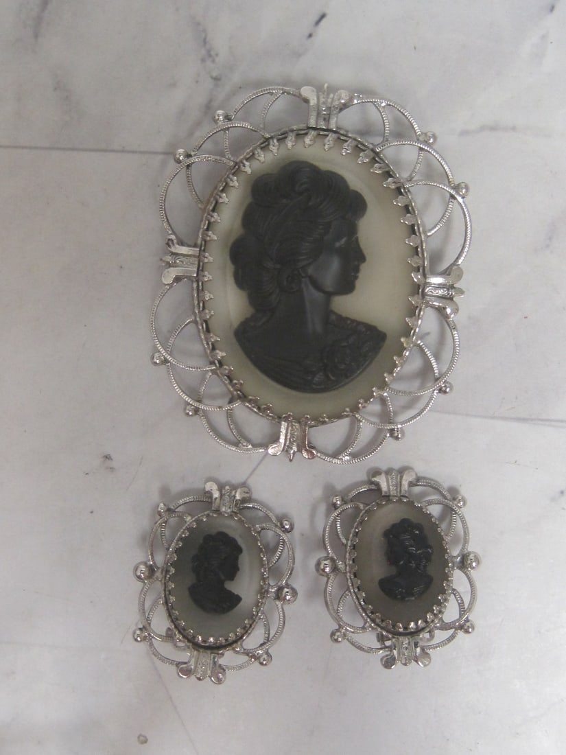 Whiting & Davis Cameo Brooch & Clip Earrings: .
