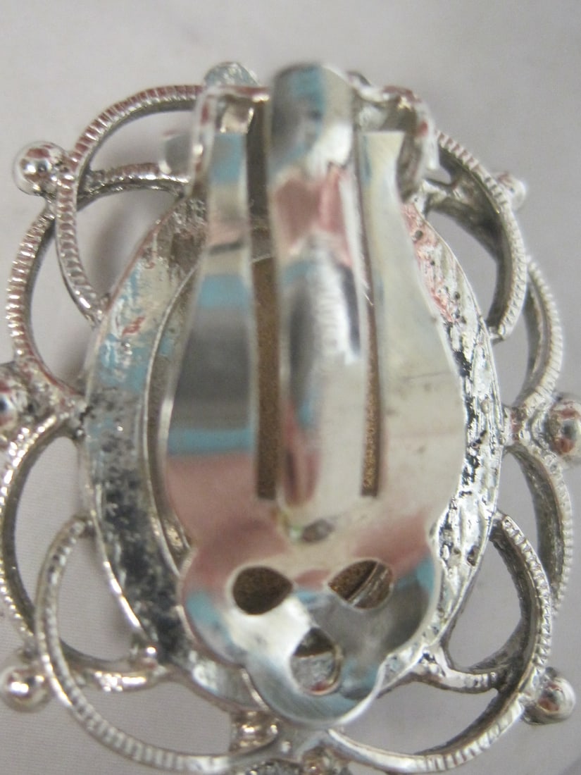 Whiting & Davis Cameo Brooch & Clip Earrings - 5