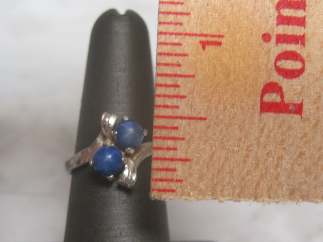 Sterling Silver Star Sapphire Ring - 6