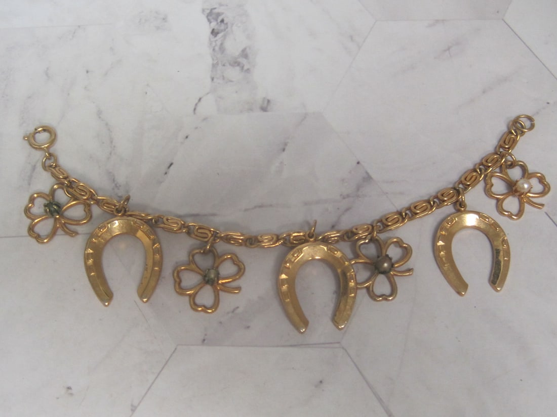 7" Vintage Goldtone "Good Luck" Bracelet: Signed Germany