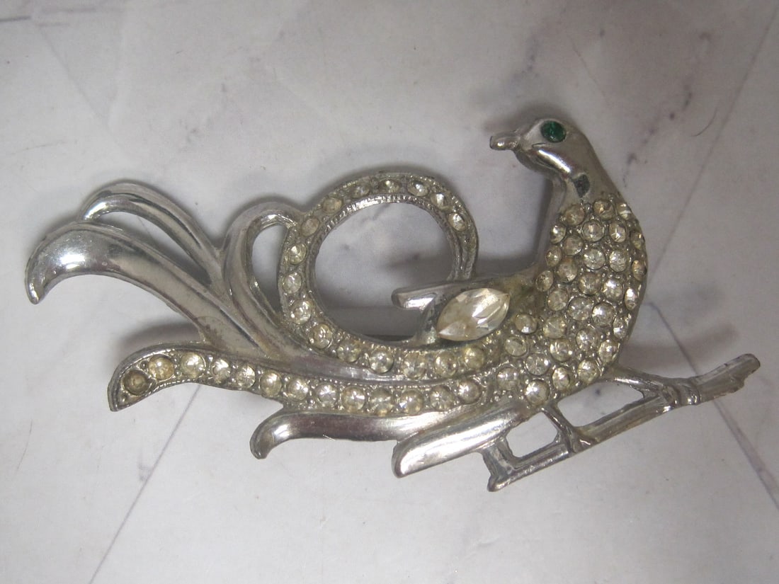 Art Deco Vintage Peacock Brooch: With clear rhinestones & green rhinestone eye