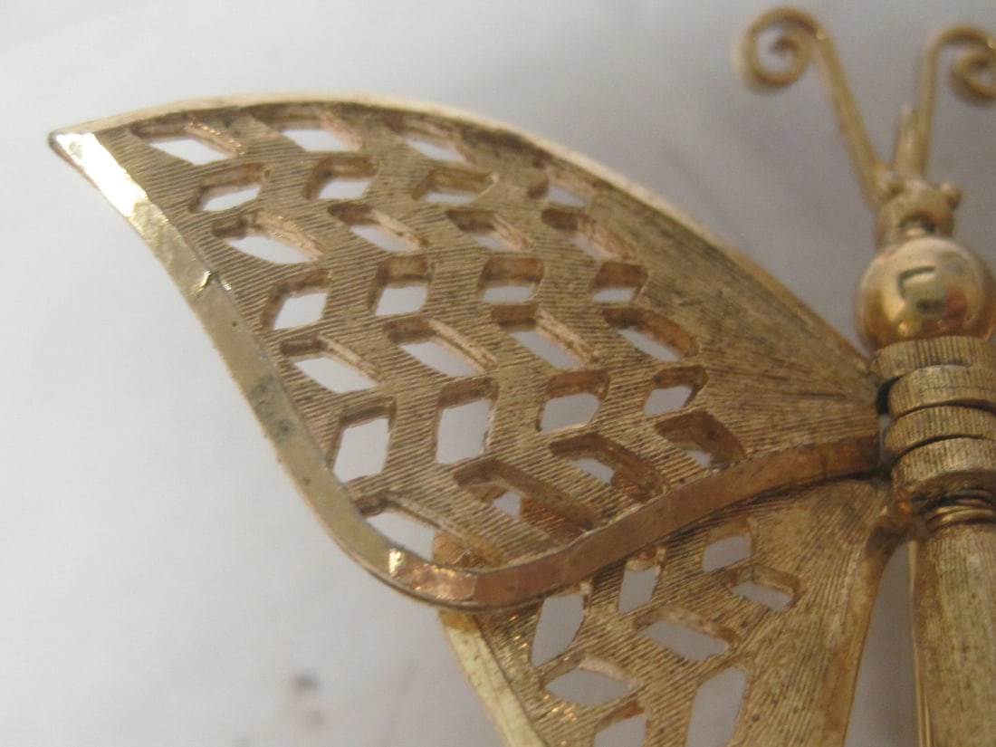Vintage Coro Goldtone Butterfly Brooch - 2