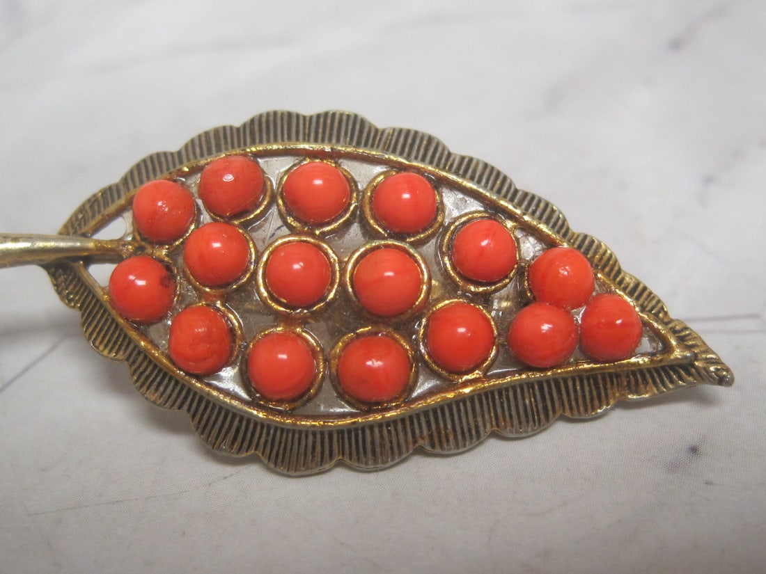 Vintage Leaf Brooch with Coral Beads - 2