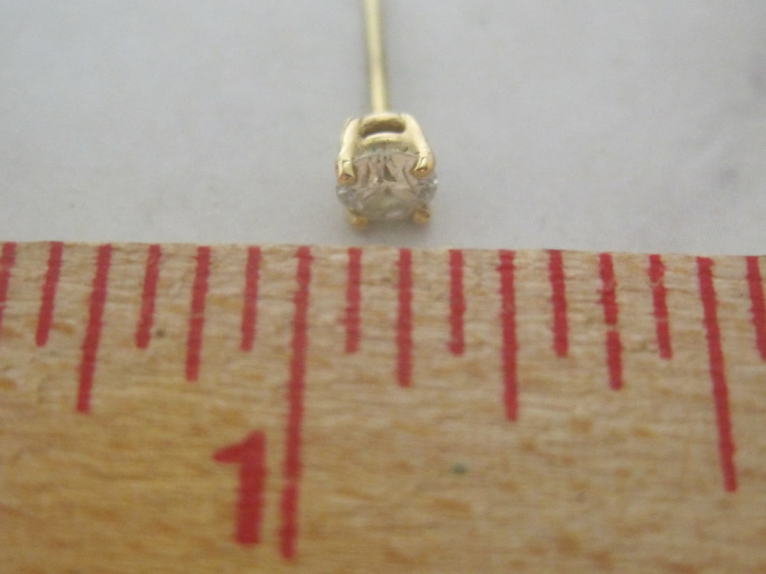 Lot of 2 14k Gold Mismatched Diamond Stud Earrings - 4