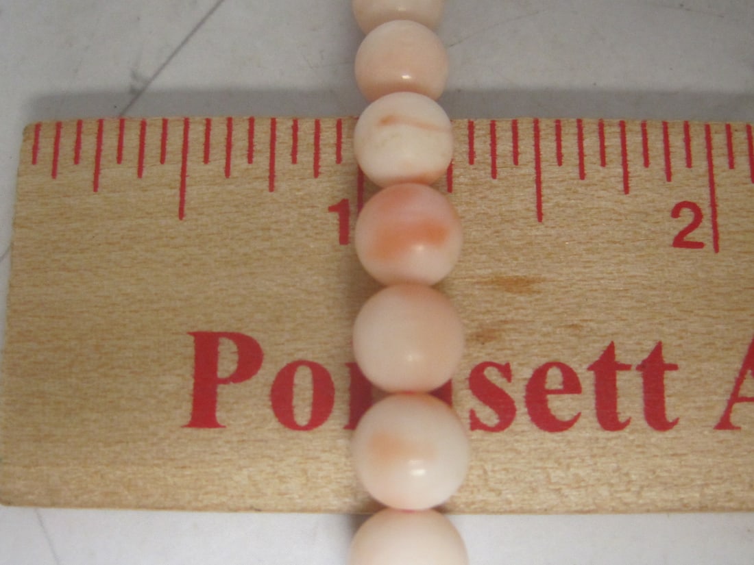 20" Vintage Lucoral Angel Skin Coral Beaded Necklace - 7