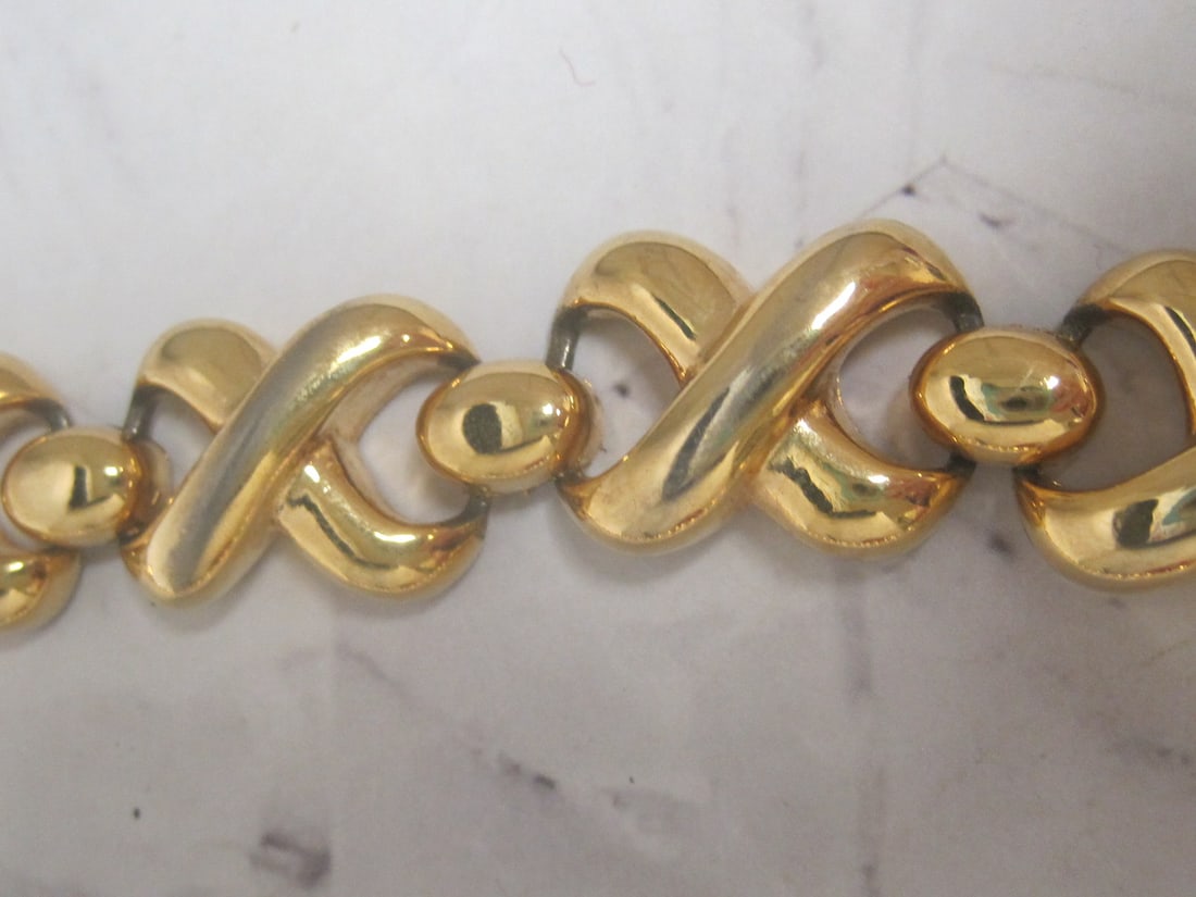 18" Vintage Les Bernard Goldtone Chunky Necklace - 2