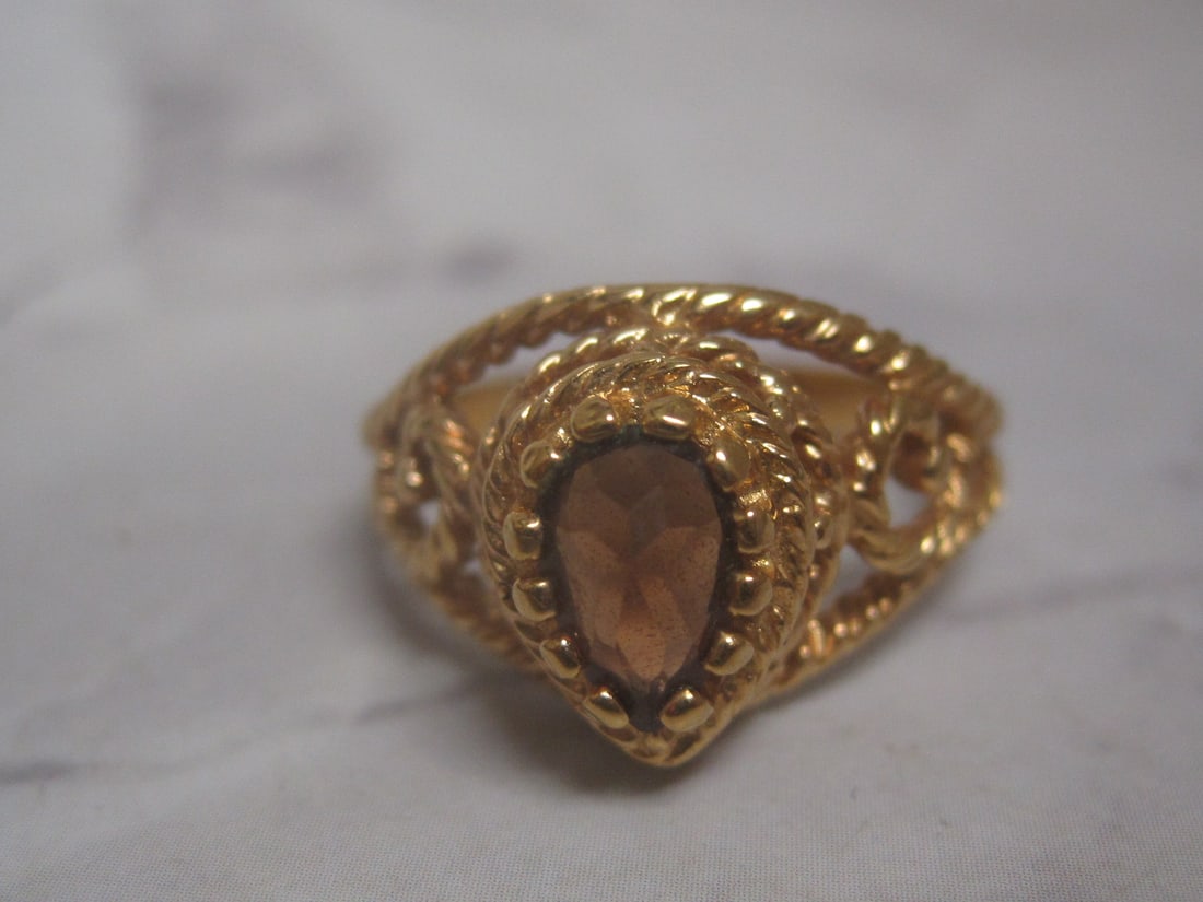 Lot of 2 Vintage Avon Goldtone Rings - 4