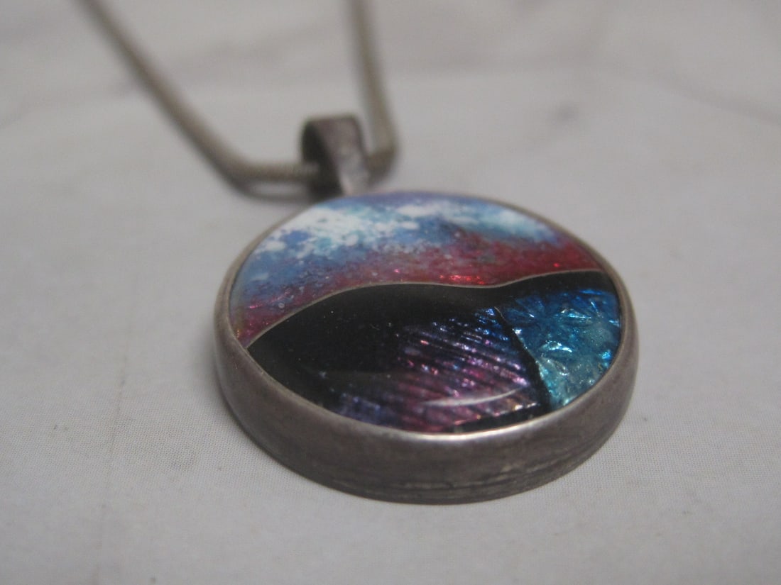 Sterling Silver Unique Design Dissc Pendant on 15" Sterling Silver Chain - 3