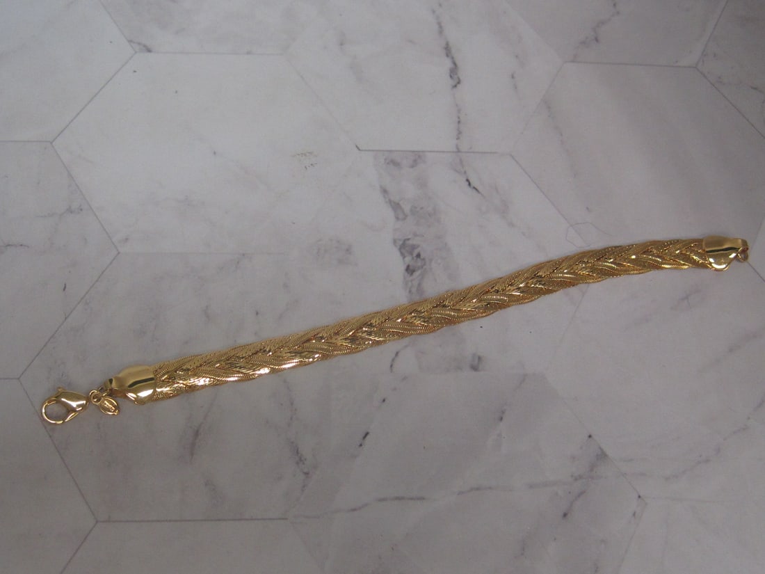 7 1/2" Napier Goldtone Woven Braided Bracelet: .