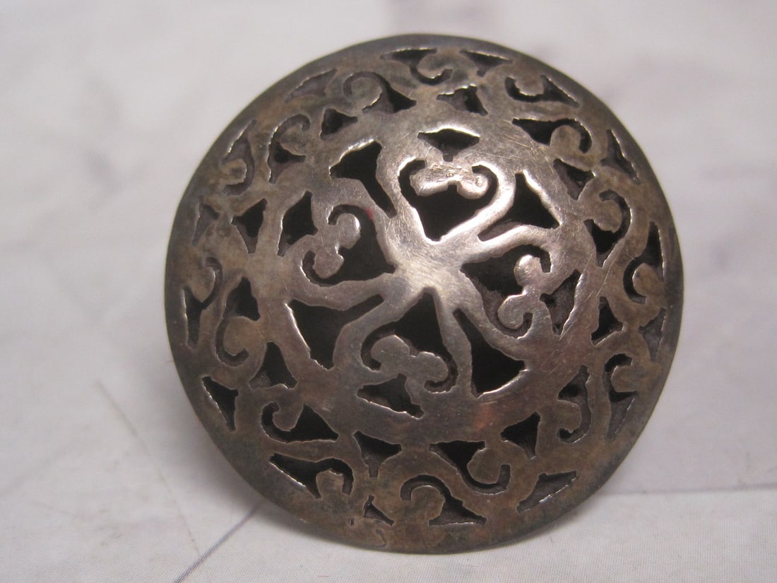 Mexican Silver Filigree Disc Screwback Earrings - 2
