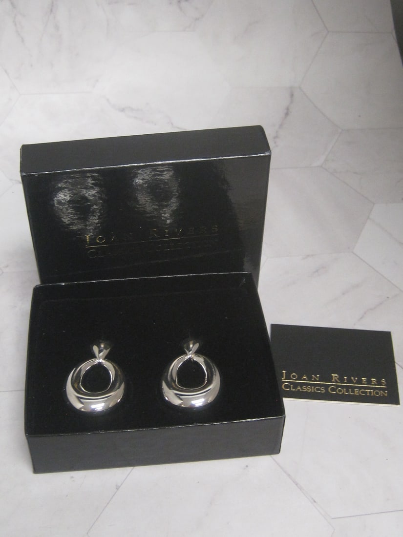 Joan Rivers Silvertone Hoop Clip Earrings (1 of 5)