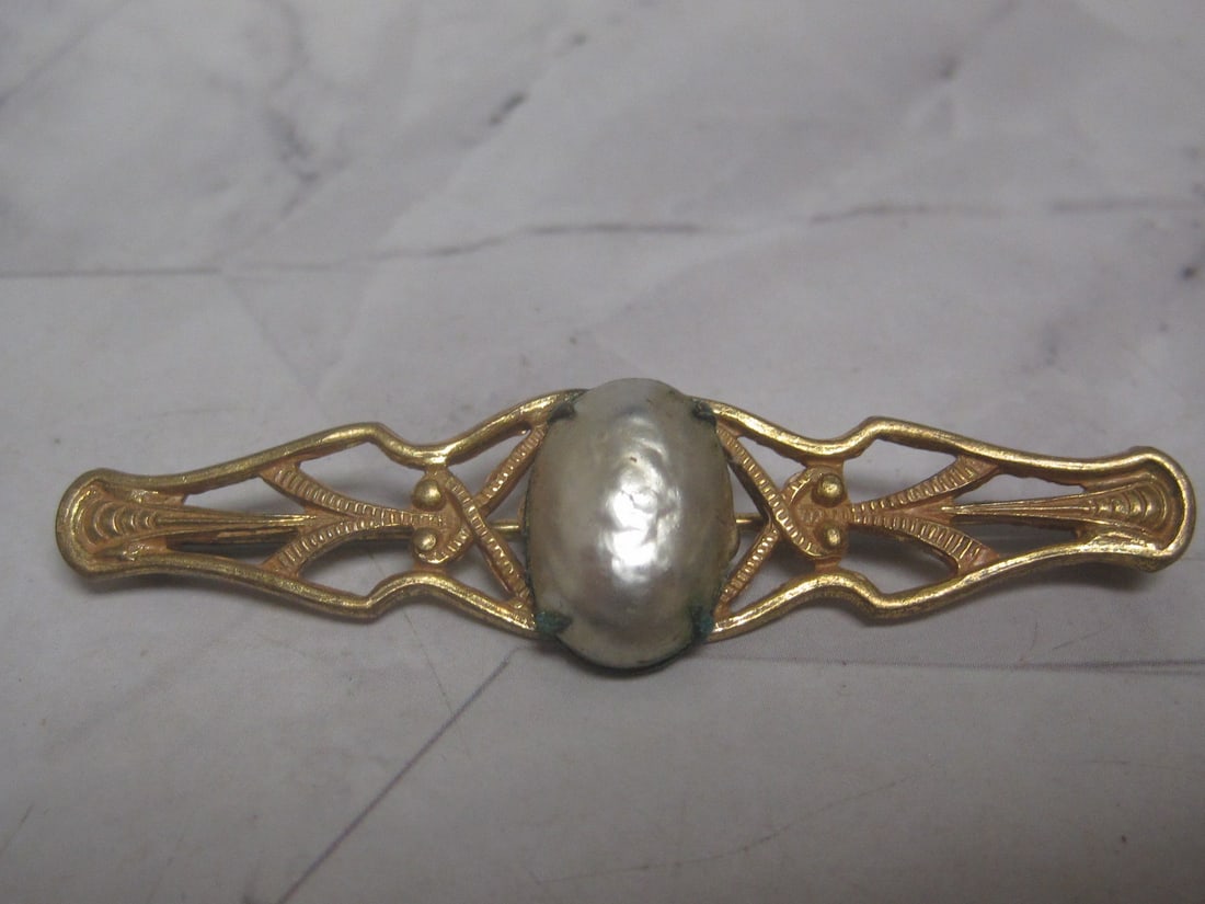 Vintage Miriam Haskell Brooch (1 of 6)