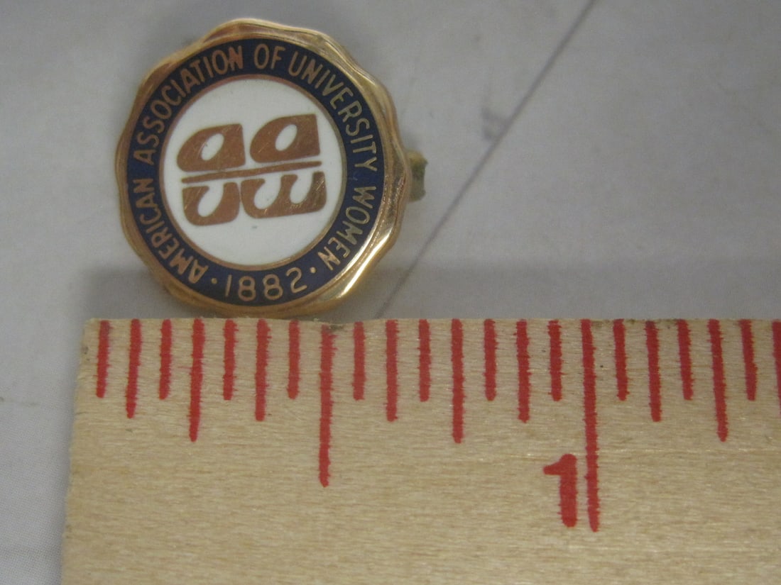 10k Gold American Association of University Women Lapel Pin - 4
