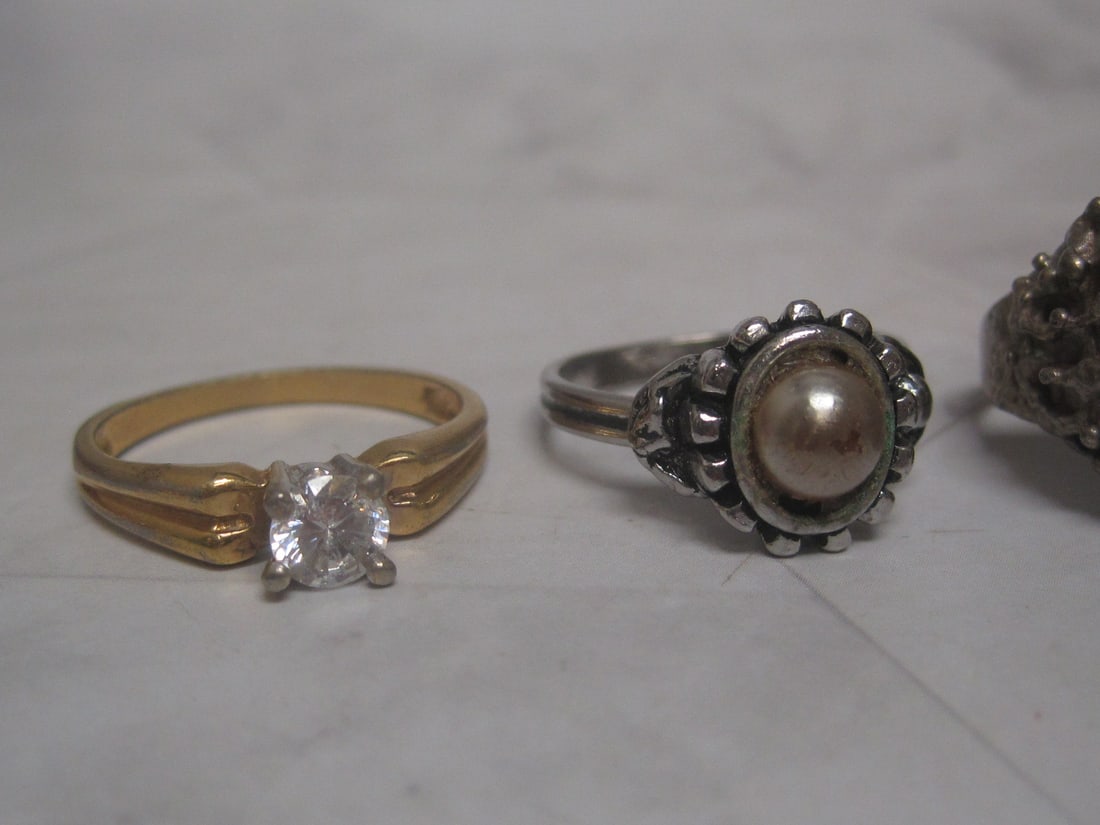 Lot of 6 Fashion Rings - 2