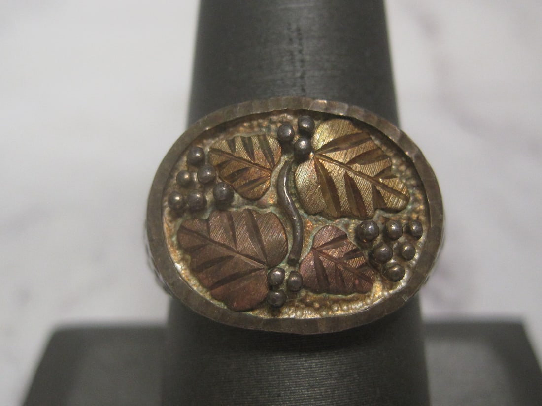 Black Hills Gold Sterling Silver & 12k Gold Ring: Weighs 11 grams, Size 9