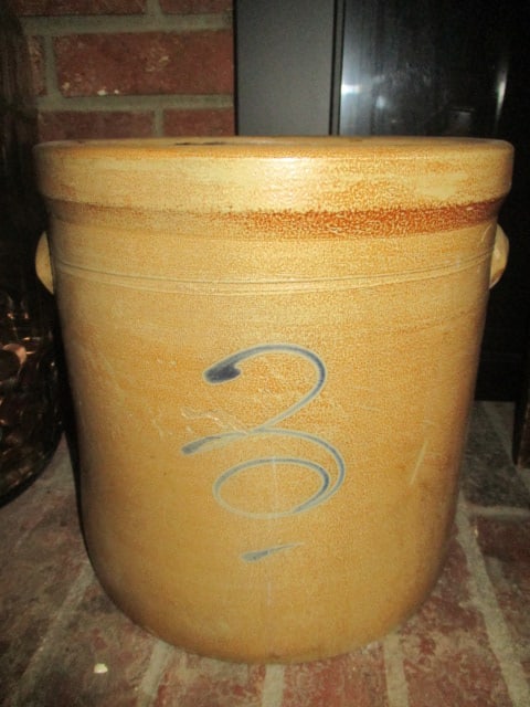 Vintage 3 Gallon Salt Glaze Stoneware Crock: 10 1/2"dia x 10 1/2"h, applied finger hold handles