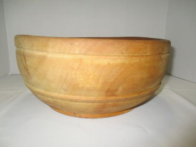 Signed 1999 Turned Round Wood Bowl: 11"dia x 5 1/4"h